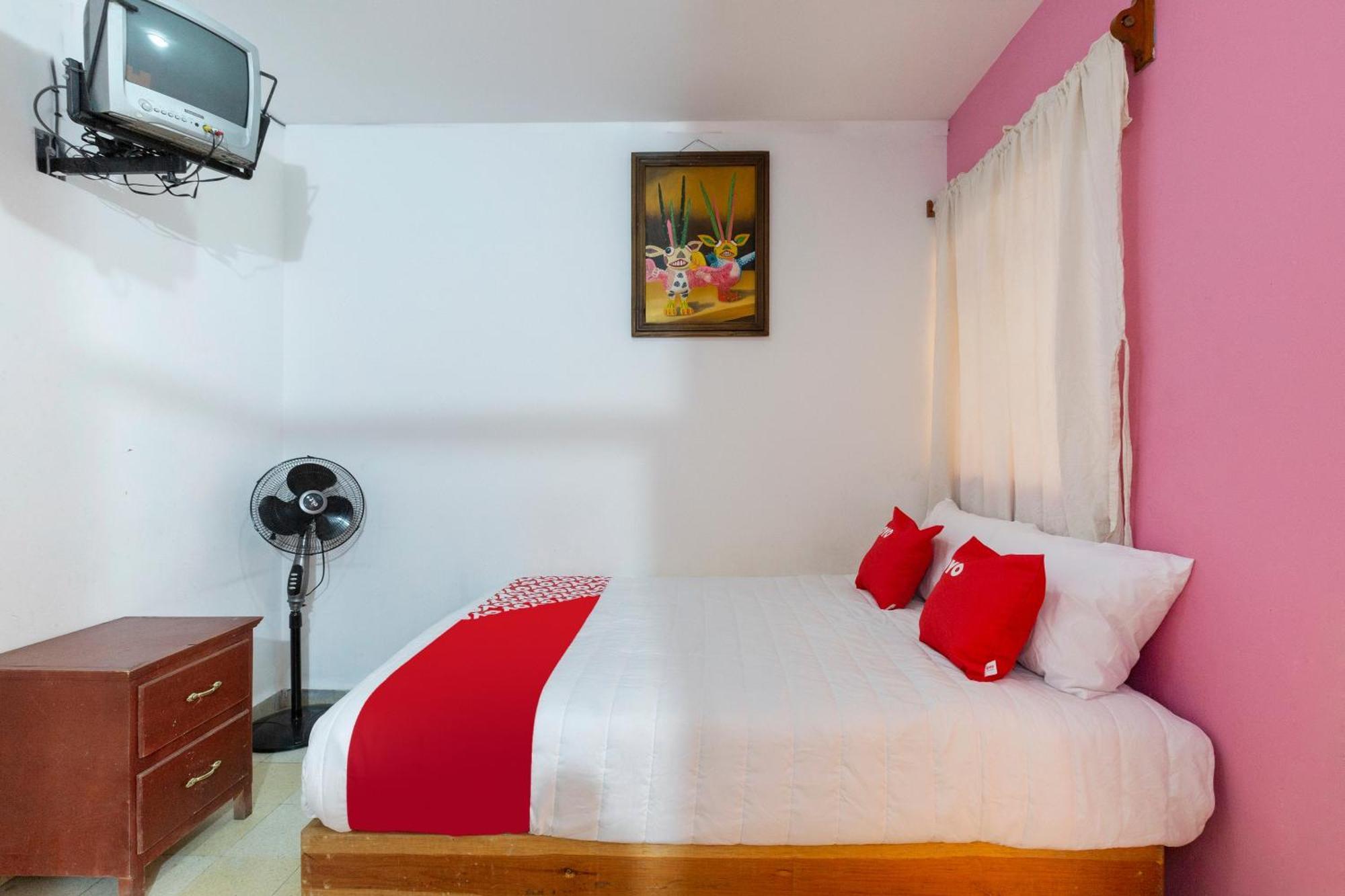 Oyo Hotel Emperador, Oaxaca Bagian luar foto