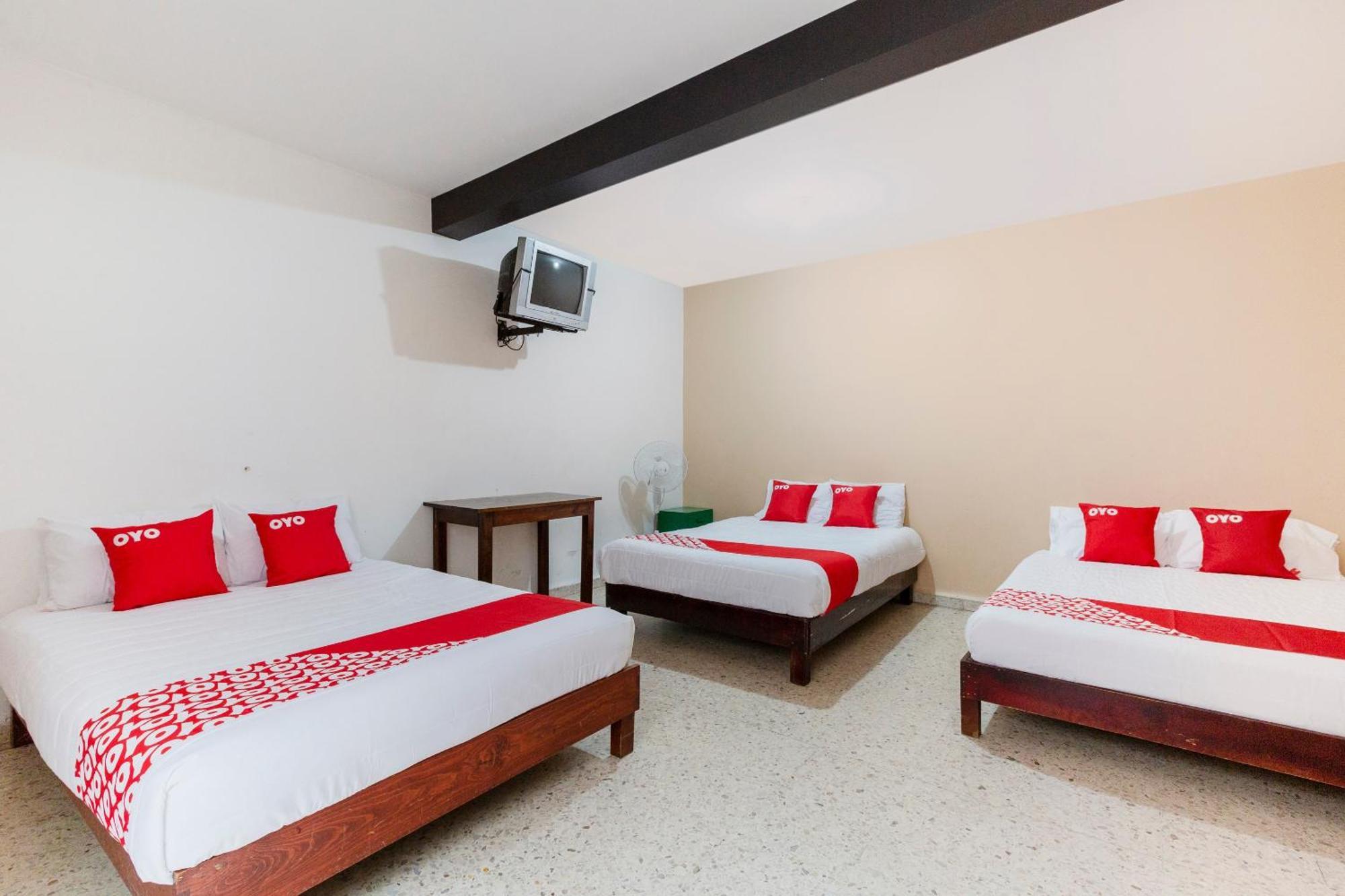 Oyo Hotel Emperador, Oaxaca Bagian luar foto