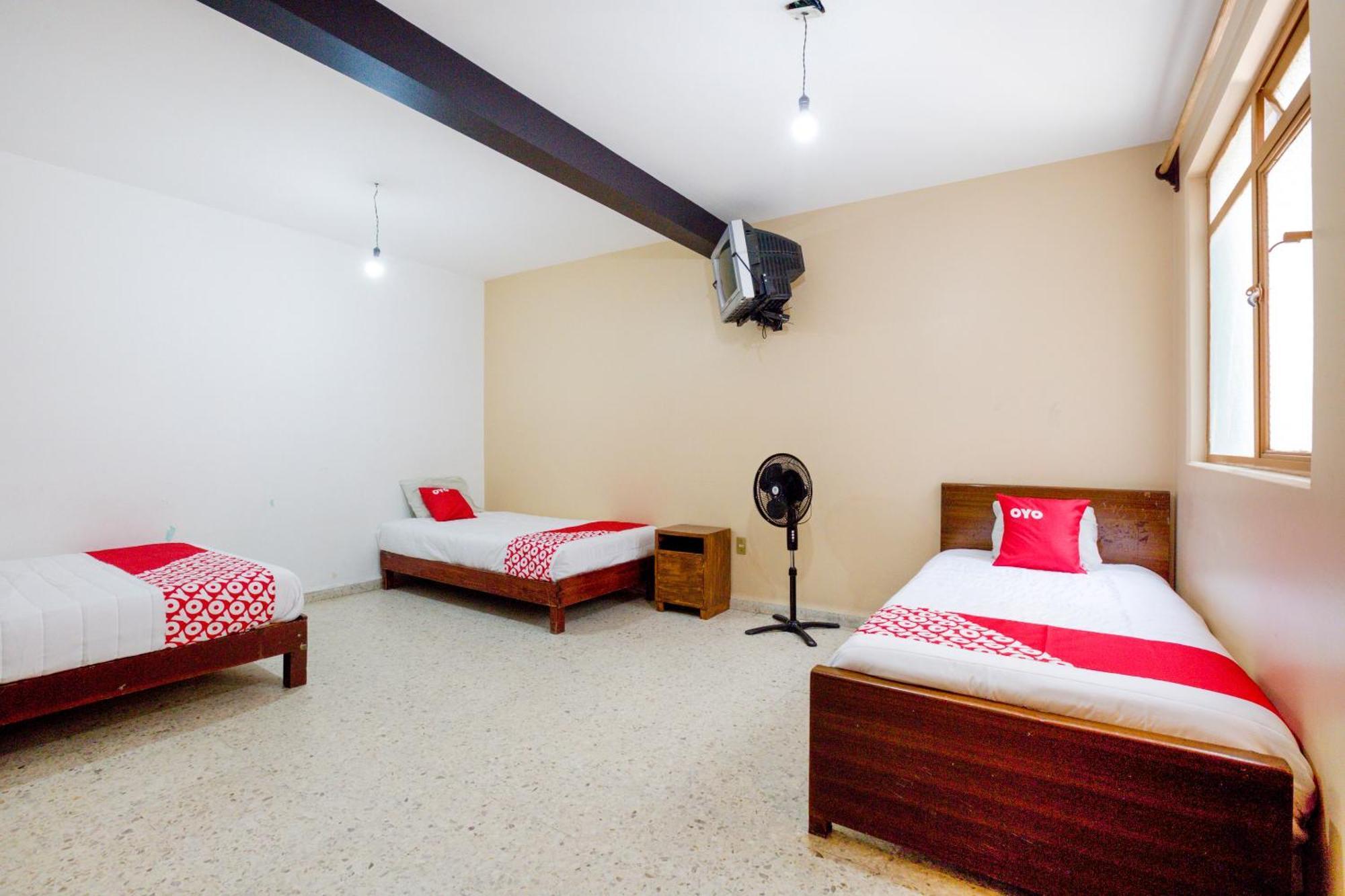 Oyo Hotel Emperador, Oaxaca Bagian luar foto