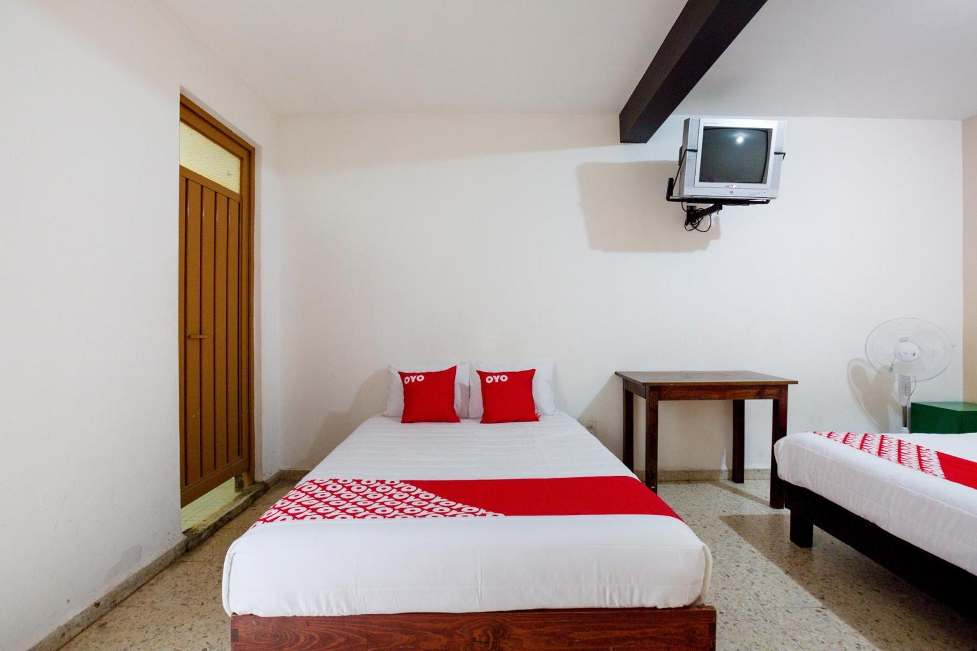 Oyo Hotel Emperador, Oaxaca Bagian luar foto