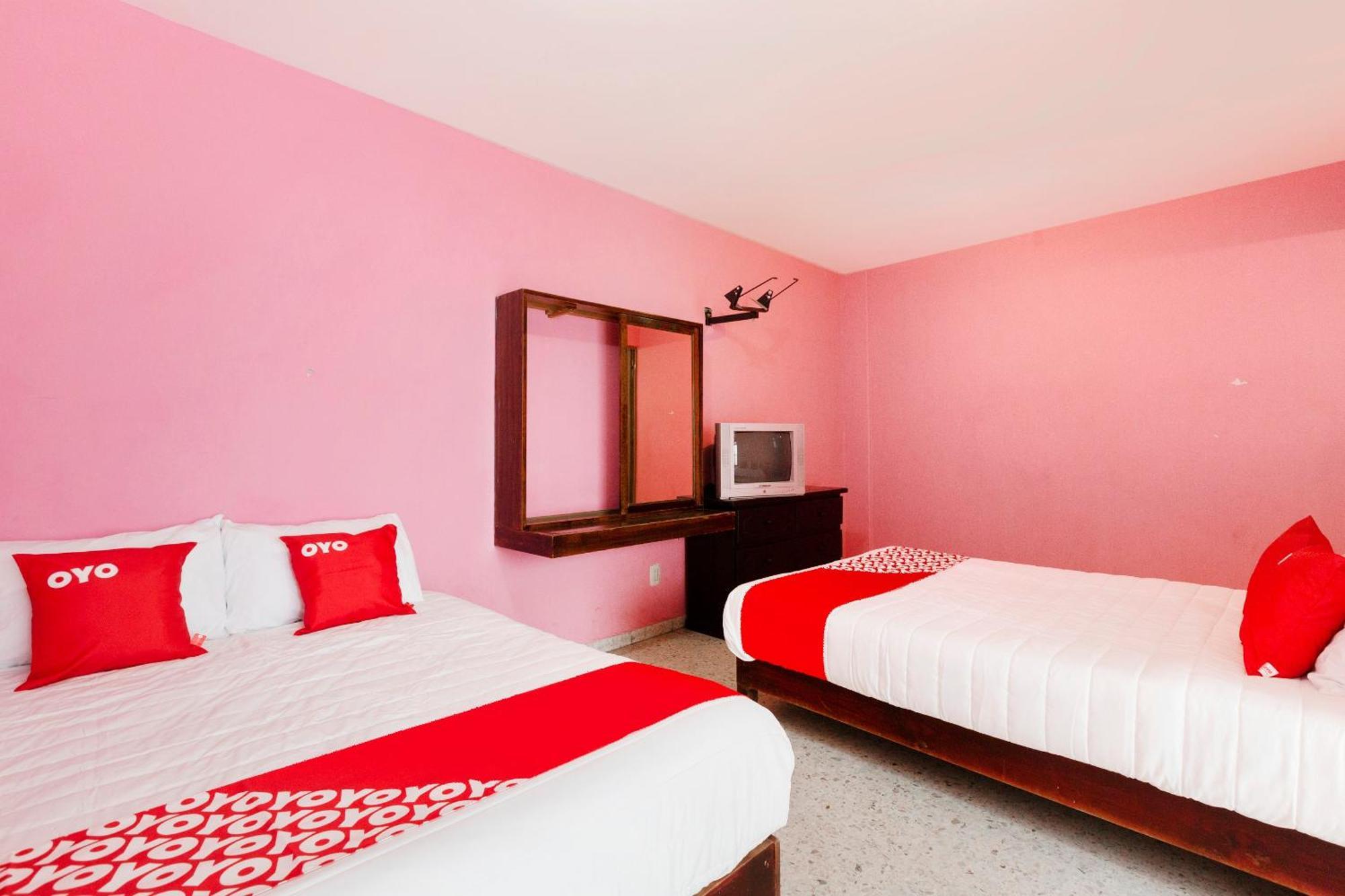 Oyo Hotel Emperador, Oaxaca Bagian luar foto