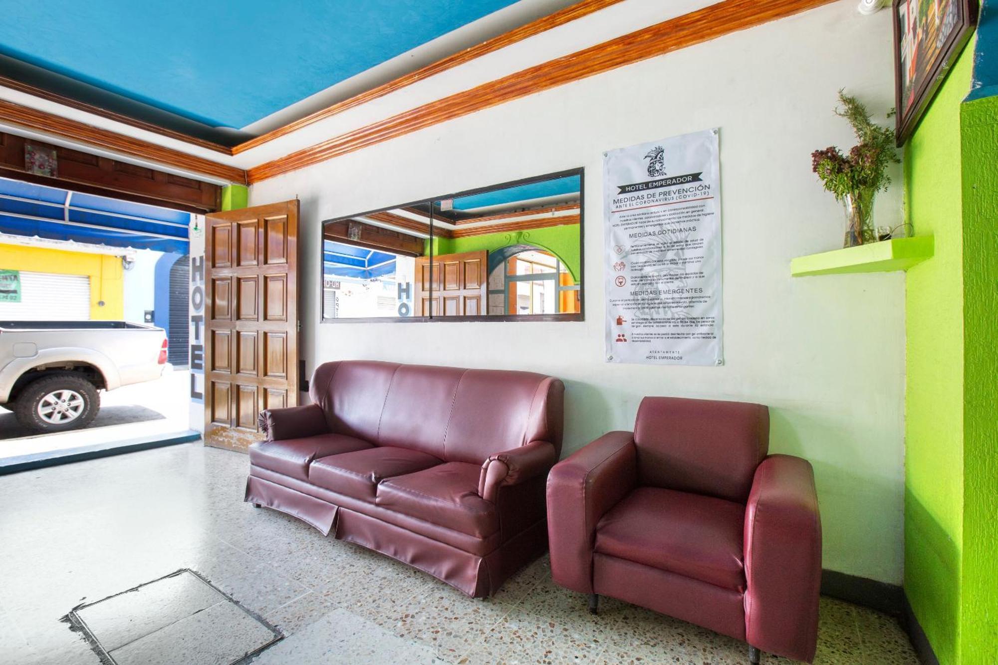 Oyo Hotel Emperador, Oaxaca Bagian luar foto