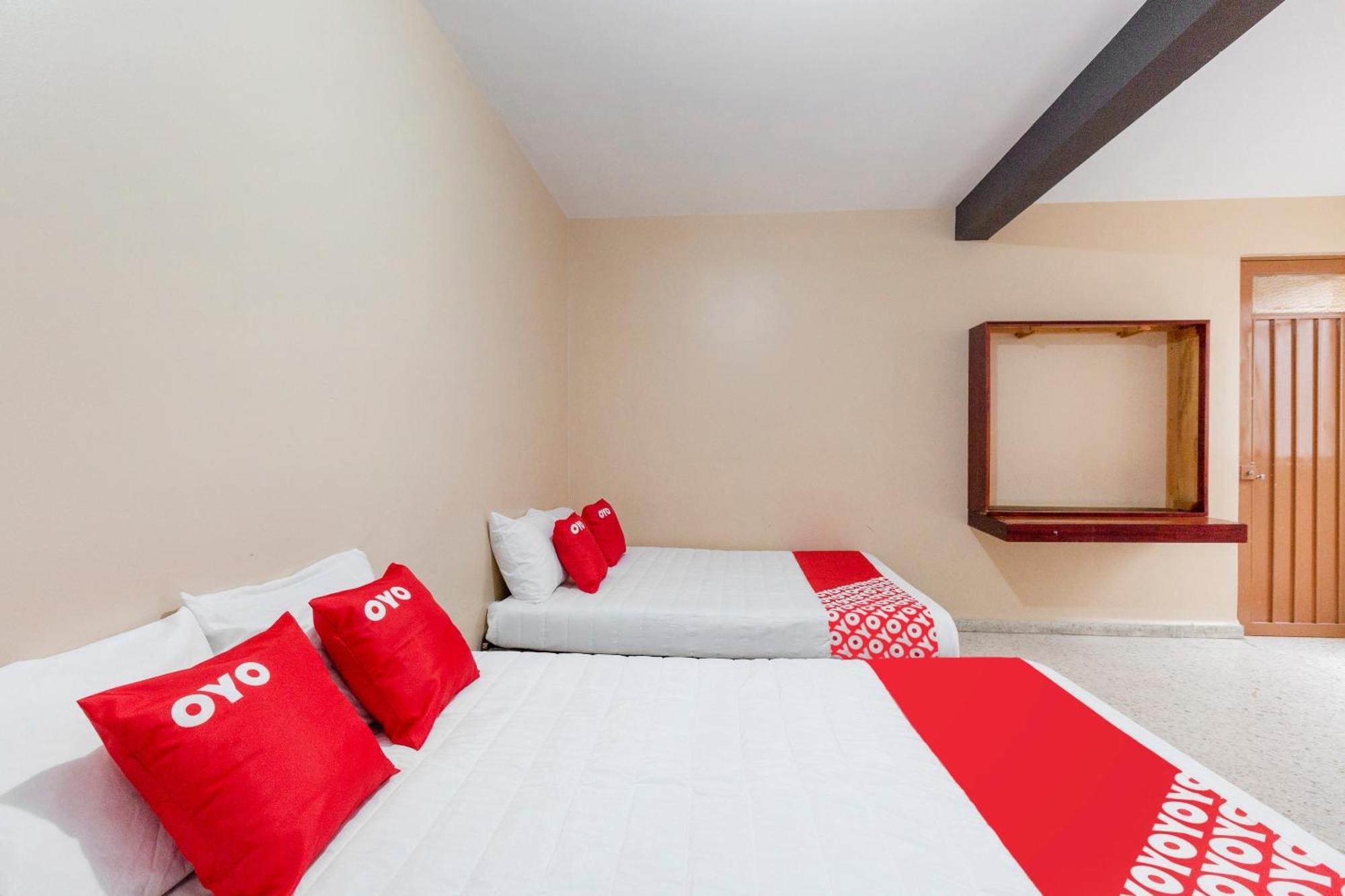 Oyo Hotel Emperador, Oaxaca Bagian luar foto