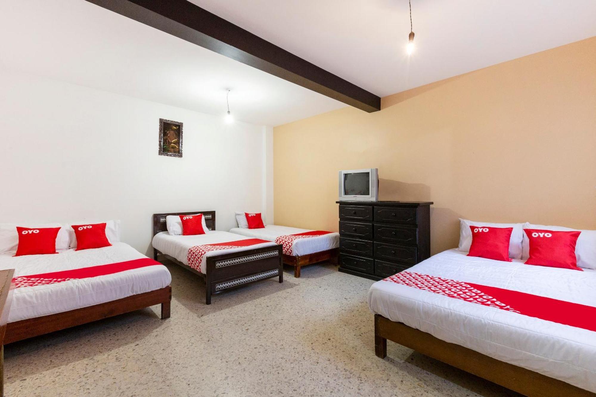 Oyo Hotel Emperador, Oaxaca Bagian luar foto