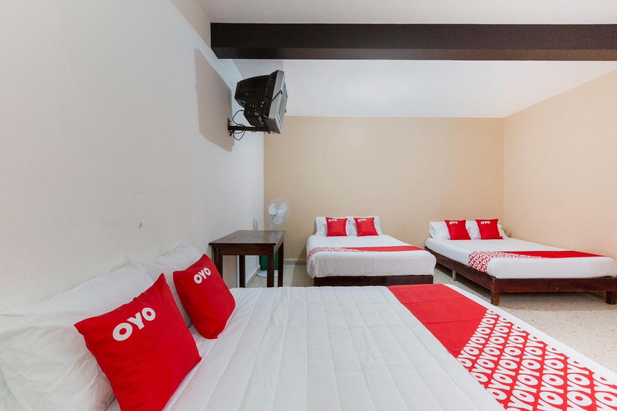 Oyo Hotel Emperador, Oaxaca Bagian luar foto